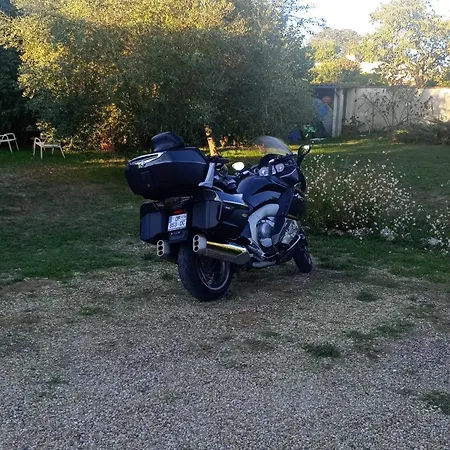 Chez Les Catherine Bed & Breakfast 3*